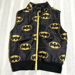 Boy’s Batman Vest Size 4T Logo Puffer Vest DC